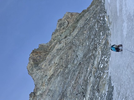 Cervino Naso di Zmutt, Matteo Della Bordella, Giacomo Mauri - L'invernale della 'Gogna-Cerruti' al Naso di Zmutt del Cervino (Matteo Della Bordella, Giacomo Mauri 07-08/03/2026)