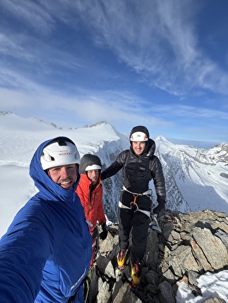 Klein Fiescherhorn, Olivier Kolly, Filippo Sala, Silvan Schüpbach - L'apertura di 'Zébu' (M8+, 70°, 1100m) sulla parete nord del Klein Fiescherhorn (Ochs) in Svizzera (Olivier Kolly, Filippo Sala, Silvan Schüpbach 8-10/03/2026) Klein Fiescherhorn, Olivier Kolly, Filippo Sala, Silvan Schüpbach - L'apertura di 'Zébu' (M8+, 70°, 1100m) sulla parete nord del Klein Fiescherhorn (Ochs) in Svizzera (Olivier Kolly, Filippo Sala, Silvan Schüpbach 8-10/03/2026)