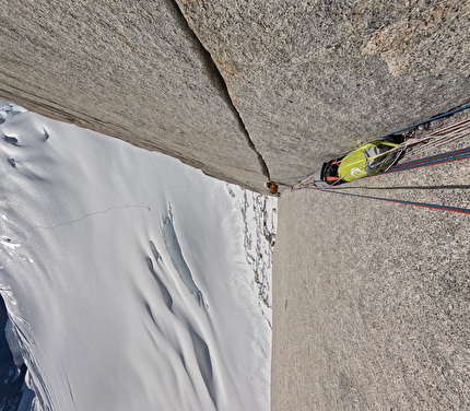 Cerro Chaltén, Fitz Roy, Patagonia, Tasio Martín, Sean Villanueva O'Driscoll - Tasio Martín & Sean Villanueva O'Driscoll making the first free ascent of 'Pilar Este' on Cerro Chaltén (Fitz Roy) in Patagonia (6-8/03/2026)
