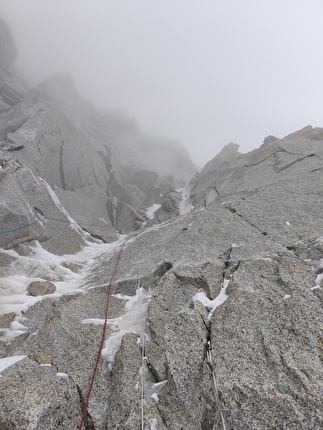 Cerro Chaltén, Fitz Roy, Patagonia, Tasio Martín, Sean Villanueva O'Driscoll - Tasio Martín & Sean Villanueva O'Driscoll making the first free ascent of 'Pilar Este' on Cerro Chaltén (Fitz Roy) in Patagonia (6-8/03/2026)