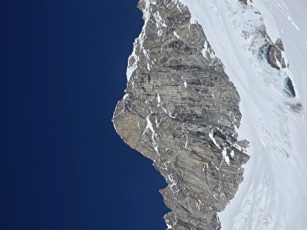 Petites Jorasses, Monte Bianco, Matteo Della Bordella, Mirco Grasso, Giacomo Mauri - L'apertura di 'Mutante' sulla sud delle Petites Jorasses (Matteo Della Bordella, Mirco Grasso, Giacomo Mauri 19-20/03/2026)