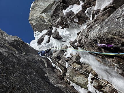 Petites Jorasses, Monte Bianco, Matteo Della Bordella, Mirco Grasso, Giacomo Mauri - L'apertura di 'Mutante' sulla sud delle Petites Jorasses (Matteo Della Bordella, Mirco Grasso, Giacomo Mauri 19-20/03/2026)