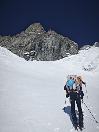 Petites Jorasses, Monte Bianco, Matteo Della Bordella, Mirco Grasso, Giacomo Mauri - L'apertura di 'Mutante' sulla sud delle Petites Jorasses (Matteo Della Bordella, Mirco Grasso, Giacomo Mauri 19-20/03/2026)