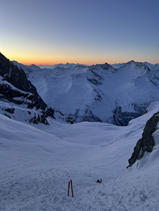 Petites Jorasses, Monte Bianco, Matteo Della Bordella, Mirco Grasso, Giacomo Mauri - L'apertura di 'Mutante' sulla sud delle Petites Jorasses (Matteo Della Bordella, Mirco Grasso, Giacomo Mauri 19-20/03/2026) Petites Jorasses, Monte Bianco, Matteo Della Bordella, Mirco Grasso, Giacomo Mauri - L'apertura di 'Mutante' sulla sud delle Petites Jorasses (Matteo Della Bordella, Mirco Grasso, Giacomo Mauri 19-20/03/2026)