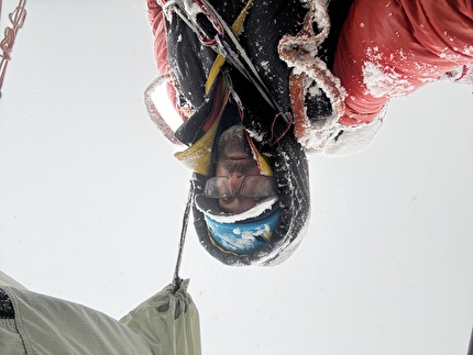 Paradigm Shift Torre Centrale di Paine, Torri di Paine, Patagonia - L'apertura di 'Paradigm Shift' sulla Torre Centrale di Paine, Torri del Paine, Patagonia (Trevor Anthes, Harry Kinnard, Myles Moser 22/01-4/03/2026)