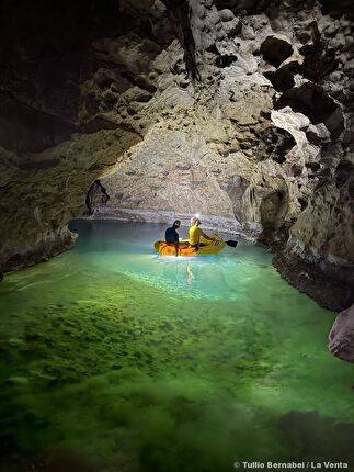 La grotta Qanaf Cave in Oman, un’esplorazione al limite per La Venta