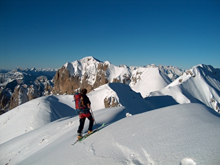 Schiara scialpinismo, Dolomiti Bellunesi - Schiara scialpinismo: la Schiara vista dalla cresta ovest del monte Pelf Schiara scialpinismo, Dolomiti Bellunesi - Schiara scialpinismo: la Schiara vista dalla cresta ovest del monte Pelf