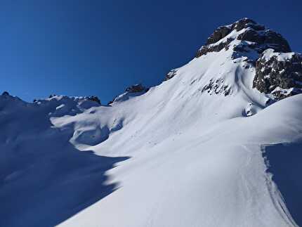 Schiara scialpinismo, Dolomiti Bellunesi - Schiara scialpinismo: il silente versante Nord Est del Burel invernale 