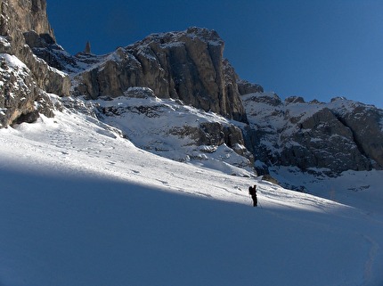 Schiara scialpinismo, Dolomiti Bellunesi - Schiara scialpinismo: la Nord della Schiara con la Gusela del Vescovà