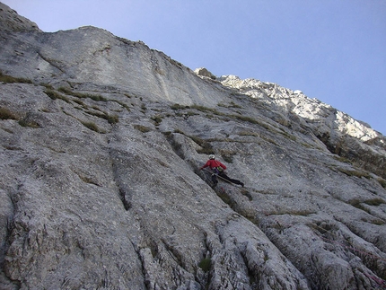 Violazione di domicilio, Il Tempio, Monte Sirente - La bella fessura svasa (Cristiano in azione)