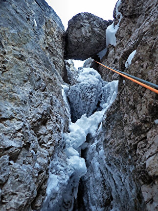 Vertical Pleasure, Cima Tosa Dolomiti di Brenta, Ruggero Samanden, Emanuele Andreozzi - L'apertura di 'Vertical Pleasure' alla Cima Tosa nelle Dolomiti di Brenta (Ruggero Samanden, Emanuele Andreozzi 10-11/03/2026)