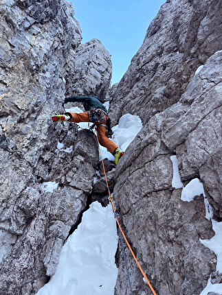 Vertical Pleasure, Cima Tosa Dolomiti di Brenta, Ruggero Samanden, Emanuele Andreozzi - L'apertura di 'Vertical Pleasure' alla Cima Tosa nelle Dolomiti di Brenta (Ruggero Samanden, Emanuele Andreozzi 10-11/03/2026)