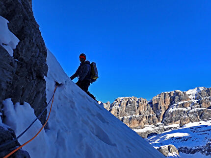 Vertical Pleasure, Cima Tosa Dolomiti di Brenta, Ruggero Samanden, Emanuele Andreozzi - L'apertura di 'Vertical Pleasure' alla Cima Tosa nelle Dolomiti di Brenta (Ruggero Samanden, Emanuele Andreozzi 10-11/03/2026)