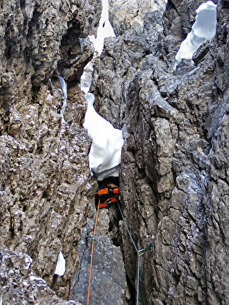 Vertical Pleasure, Cima Tosa Dolomiti di Brenta, Ruggero Samanden, Emanuele Andreozzi - L'apertura di 'Vertical Pleasure' alla Cima Tosa nelle Dolomiti di Brenta (Ruggero Samanden, Emanuele Andreozzi 10-11/03/2026)