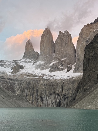 South African route, Central Tower of Paine, Torres del Paine, Patagonia, Julia Cassou, Amelie Kühne, Belen Prados, Caro North - The first all-female ascent of the 'South African route' on the Central Tower of Paine, Torres del Paine, Patagonia (Julia Cassou, Amelie Kühne, Belen Prados, Caro North)