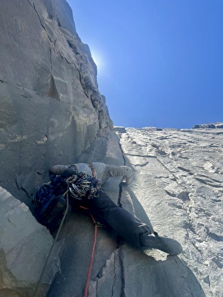 Punta Zanzi Chile - The first ascent of 'Ira de Gugal' on Punta Zanzi in Chile (Baltazar Calera, Joaquin Guglielmetti, Santiago Guglielmetti, Matías Tapia Artigas)