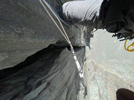 Punta Zanzi Chile - The first ascent of 'Ira de Gugal' on Punta Zanzi in Chile (Baltazar Calera, Joaquin Guglielmetti, Santiago Guglielmetti, Matías Tapia Artigas)