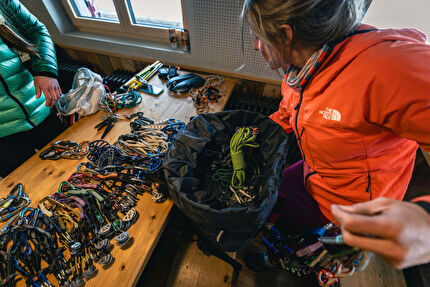 Tête de Biselx, Fay Manners, Ella Wright - The first ascent of 'La Muse du Trient' on Tête Biselx, Switzerland (Fay Manners, Ella Wright 3-4/04/2026)