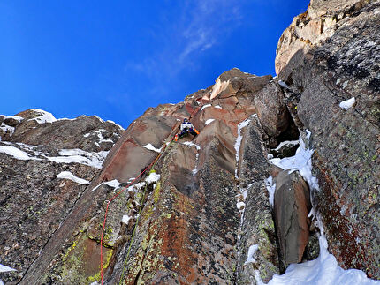 Al Sasso Rotto in Lagorai (Dolomiti) Emanuele Andreozzi e Ruggero Samaden aprono Mixed Mochental