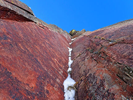 Mixed Mochental, Sasso Rotto, Lagorai, Dolomiti, Emanuele Andreozzi, Ruggero Samaden - L'apertura di 'Mixed Mochental' al Sasso Rotto in Lagorai, Dolomiti (Emanuele Andreozzi, Ruggero Samaden 13/02/2026)