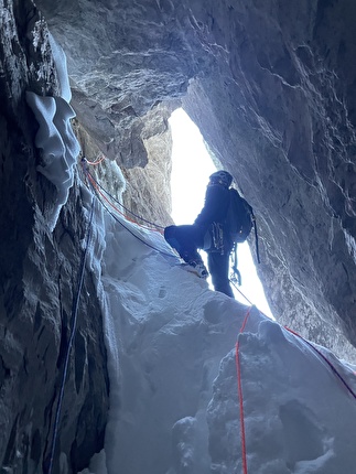 Punte di Campiglio, Dolomiti di Brenta, Emanuele Andreozzi, Ruggero Samaden, Silvestro Franchini - L'apertura della via 'Mamma Anna' alle Punte di Campiglio nelle Dolomiti di Brenta (Emanuele Andreozzi, Ruggero Samaden, Silvestro Franchini 08/04/2026)