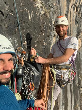Nubivagare, Monte Roccandagia, Alpi Apuane - L'apertura di 'Nubivagare, tra sogni e idee' al Monte Roccandagia nelle Alpi Apuane (Filippo Arigoni, Sara Miliani, Luca Morosi)