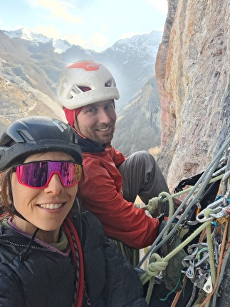 Nubivagare, Monte Roccandagia, Alpi Apuane - L'apertura di 'Nubivagare, tra sogni e idee' al Monte Roccandagia nelle Alpi Apuane (Filippo Arigoni, Sara Miliani, Luca Morosi)