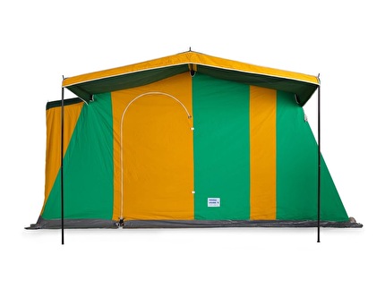 Ferrino celebra la tenda da campeggio al Salone del Mobile di Milano