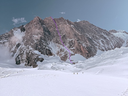 Jorassique Pâques, Grandes Jorasses, Monte Bianco, Pierre Girot, Kilian Moni, Hugo Peruzzo, Arthur Poindefert - Il tracciato di 'Jorassique Pâques' alla parete nord delle Grandes Jorasses (Pierre Girot, Kilian Moni, Hugo Peruzzo, Arthur Poindefert 3-6/04/2026)