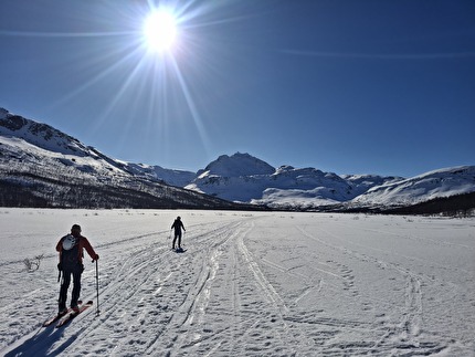 Scialpinismo Nordland Norvegia - Scialpinismo attorno a Narvik nel Nordland in Norvegia: Rivtind (1452m)