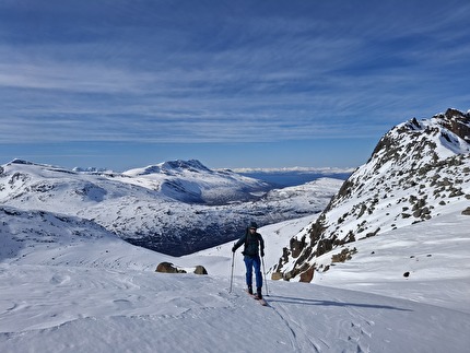 Scialpinismo Narvik Nordland Norvegia - Scialpinismo attorno a Narvik nel Nordland in Norvegia: Storfjellet (1633m)