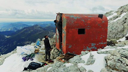 Bivacco Fiamme Gialle Cimon della Pala, Pale di San Martino - Smontaggio e trasporto del vecchio Bivacco Fiamme Gialle del Cimon della Pala al MUSE di Trento