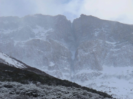 Andreas Fransson - Aguja Poincenot, Patagonia: Bjarne and myself found Chris, Mathias and Marvin from Austria and went ski touring with them for two days. Here we are in a beautiful couloir, a very probable first descent..