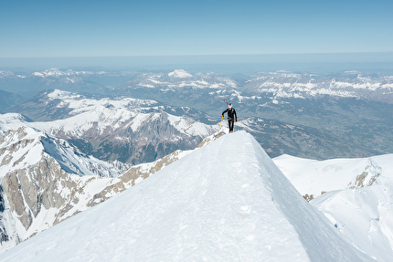 Chamonix Mont Blanc, Samuel Equy, Mathéo Jacquemoud - Mathéo Jacquemoud and Samuel Equy setting the Mont Blanc round trip fastest known time in 4:41 on Saturday 25 April 2026