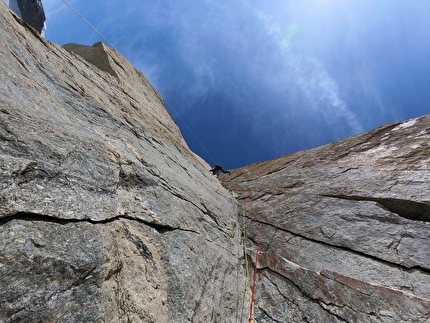 Monte Bianco Divine + Freney Combo, Luca Ducoli, Mirco Grasso, Giacomo Mauri  - Il concatenamento di 'Divine Providence' e 'Pilone Centrale del Frêney' sul Monte Bianco (Luca Ducoli, Mirco Grasso, Giacomo Mauri 25-27/04/2026)