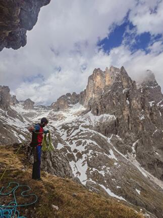 Nave dell’Eco, Cima Mai-Nef, Pale di San Martino, Dolomiti - La prima ripetizione della via 'Nave dell’Eco' alla Cima Mai-Nef, Pale di San Martino, Dolomiti (Ruggero Alberti, Renzo Corona, Alex Zuglian 04/2026)