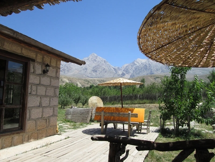 Aladaglar, Turchia 2012 - Il Camping Aladaglar di Recep Ince, campo base di partenza per le pareti dell'Aladaglar