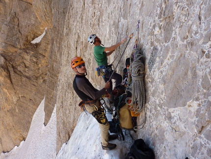 Aladaglar, Turkey 2012 - Luca Giupponi and Nicola Sartori get the ball rolling on Nessun, Cima Vay Vay