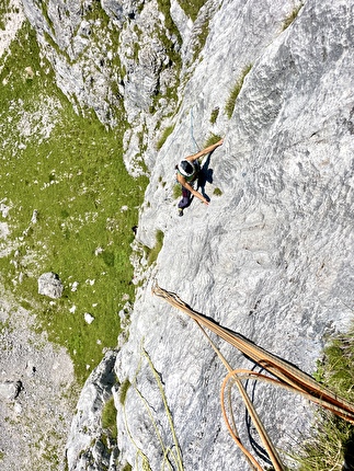 Abbronzatissima Monte Fop, Dolomiti, Federico Dell’Antone, Thomas Gianola - L'apertura di 'Abbronzatissima' al Monte Fop, Dolomiti (Federico Dell’Antone, Thomas Gianola 06/2025) Abbronzatissima Monte Fop, Dolomiti, Federico Dell’Antone, Thomas Gianola - L'apertura di 'Abbronzatissima' al Monte Fop, Dolomiti (Federico Dell’Antone, Thomas Gianola 06/2025)