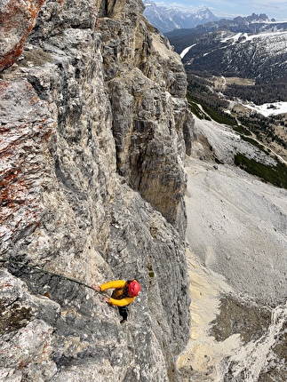 Bio Rock Piccolo Lagazuoi, Dolomiti, Simon Kehrer, Marta Willeit - L'apertura di 'Bio Rock' alla sud del Piccolo Lagazuoi, Dolomiti (Simon Kehrer, Marta Willeit 04-05/2026) Bio Rock Piccolo Lagazuoi, Dolomiti, Simon Kehrer, Marta Willeit - L'apertura di 'Bio Rock' alla sud del Piccolo Lagazuoi, Dolomiti (Simon Kehrer, Marta Willeit 04-05/2026)