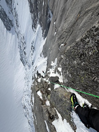 Punta Bianca, Simon Gietl Jakob Steinkasserer - L'apertura di 'Laktosefrei' alla parete nord della Punta Bianca, Alpi dello Zillertal (Simon Gietl, Jakob Steinkasserer 09/05/2026)