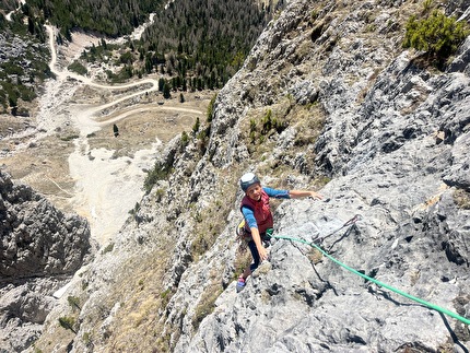 'Marmotta Volante, Torre Grande di Falzarego, Dolomiti, Christoph Hainz - Sulla via 'Marmotta Volante' alla Torre Grande di Falzarego, Dolomiti (Christoph Hainz 04/2026)