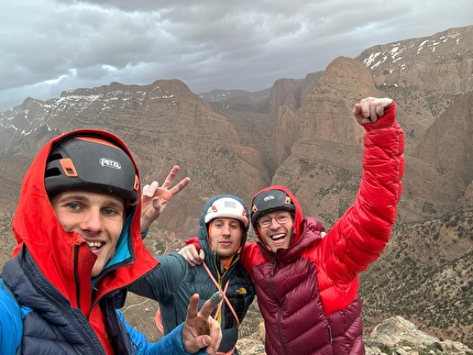 Taghia, Morocco, Iker Pou - Ibai Ezio, Héctor Marrodán, Iker Pou during the first ascent of 'Aske' (8c?, 185m) on Paroi de la Cascade at Taghia in Morocco, April 2026 Taghia, Morocco, Iker Pou - Ibai Ezio, Héctor Marrodán, Iker Pou during the first ascent of 'Aske' (8c?, 185m) on Paroi de la Cascade at Taghia in Morocco, April 2026