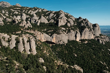 Lorenzo Fornaro Montserrat - Lorenzo Fornaro sending 'Red Ram' (9a+) at Montserrat