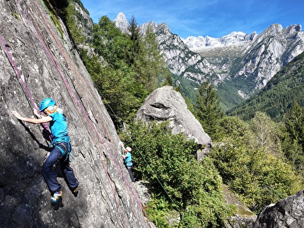 Arrampicate ed escursioni gratuite per i giovani più fragili con le Guide alpine Lombardia