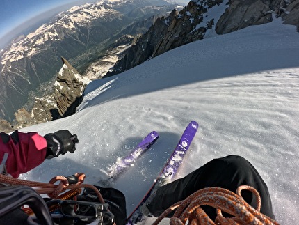 Matthias Giraud Aiguille du Plan - Matthias Giraud making the first ski BASE Jump off the North Face of Aiguille du Plan on 26/05/2026
