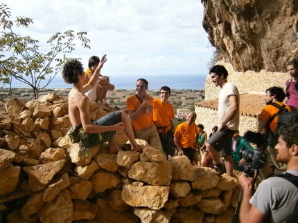 San Vito Climbing Festival – Outdoor Games 2012 - Adam Ondra explaining the moves to Mauro Calibani.