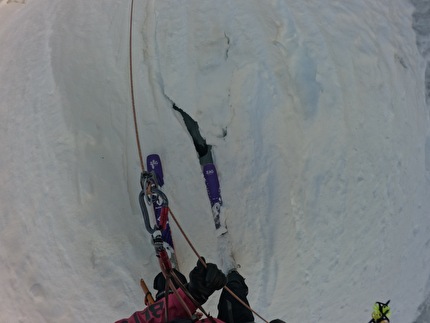 Matthias Giraud Aiguille du Plan - Matthias Giraud making the first ski BASE Jump off the North Face of Aiguille du Plan on 26/05/2026
