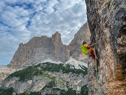 Via Helga, Col Bocià, Dolomiti, Ingo Isara, Simon Kehrer - L'apertura della 'Via Helga' al Col Bocia, Dolomiti (Ingo Isara, Simon Kehrer 2023).