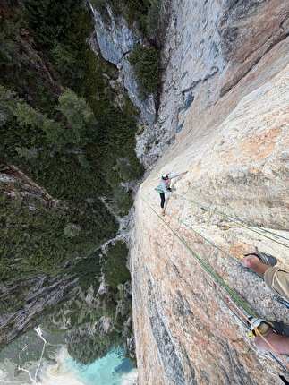 Col di Specie, Val di Landro, Dolomiti, Simon Gietl, Constantin Schwaab - L'apertura di 'Born Ready al Col di Specie in Val di Landro, Dolomiti (Simon Gietl, Constantin Schwaab 05/2026) Col di Specie, Val di Landro, Dolomiti, Simon Gietl, Constantin Schwaab - L'apertura di 'Born Ready al Col di Specie in Val di Landro, Dolomiti (Simon Gietl, Constantin Schwaab 05/2026)
